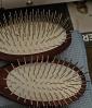 Brosse Maxipin ovale  demelage 11 rangs 23 cms   picots 1.5